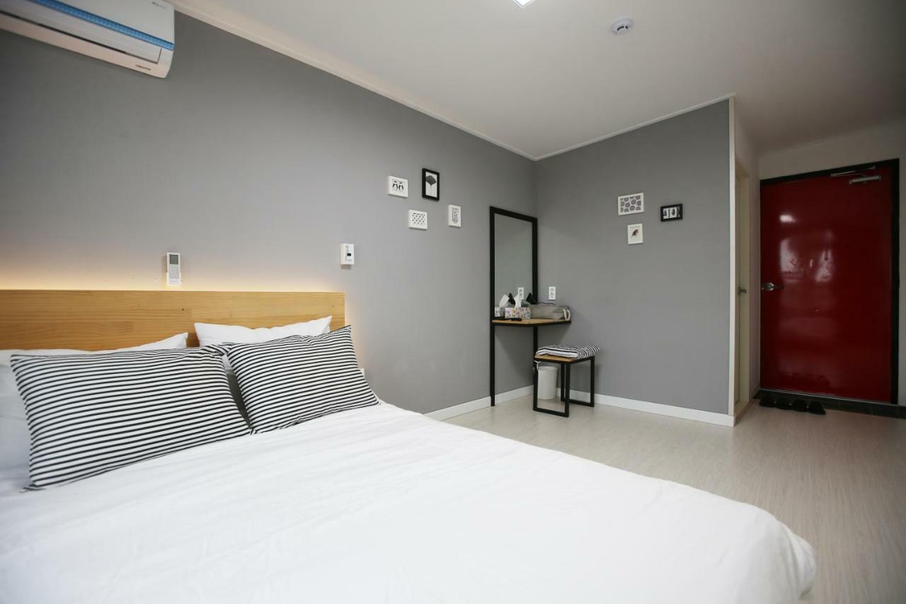 Ian Guesthouse Jeju Eksteriør billede
